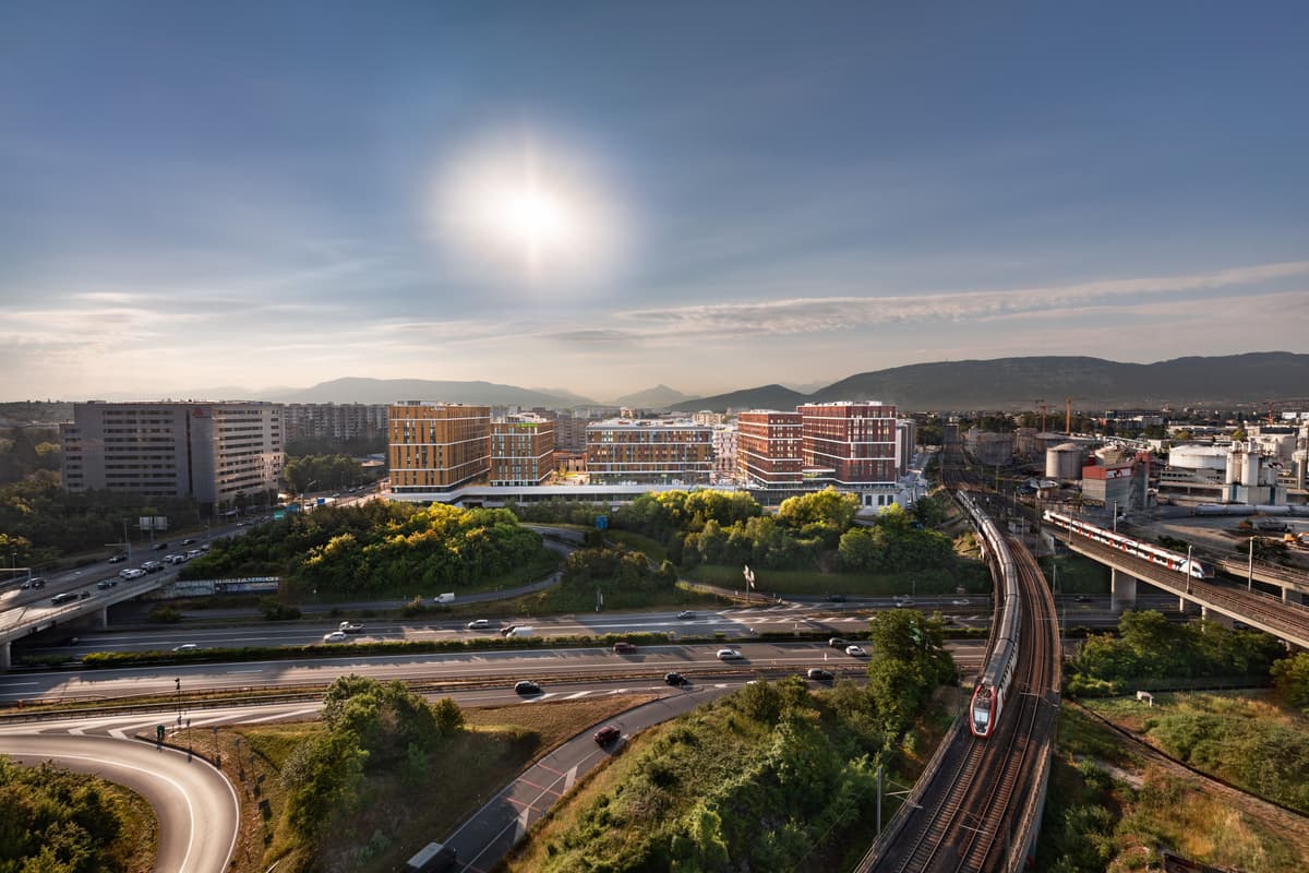 View of Genève Étang / Airport